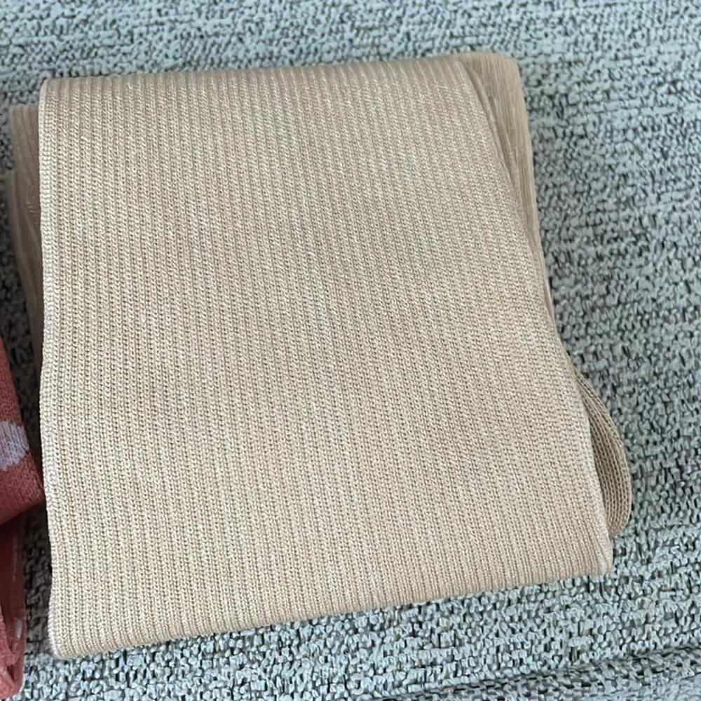 Compression socks bundle of two - Picture 4 of 4